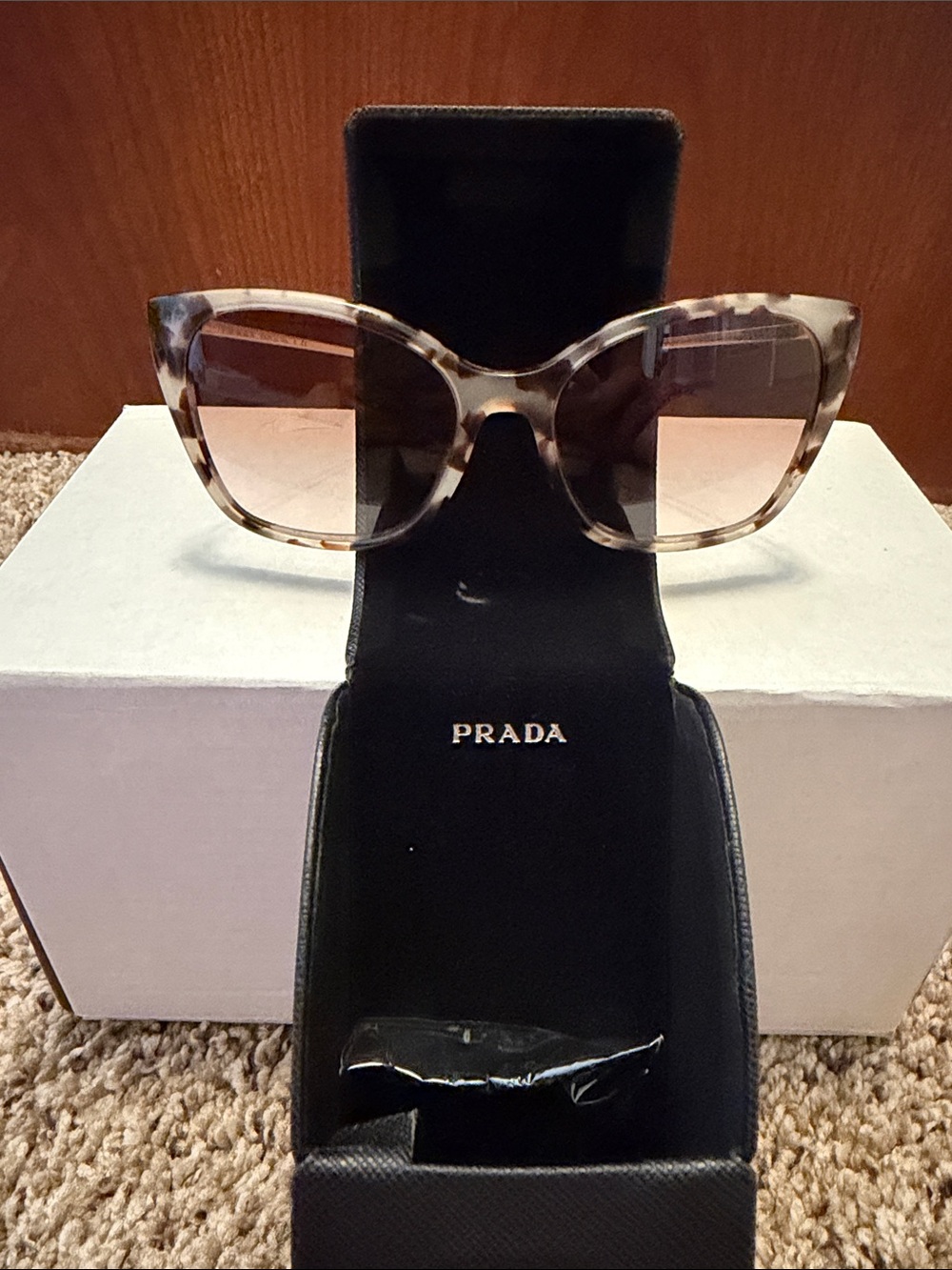 Prada Tortoiseshell Cat-Eye Sunglasses with Brown Gradient Lenses, box inc - Picture 1 of 11